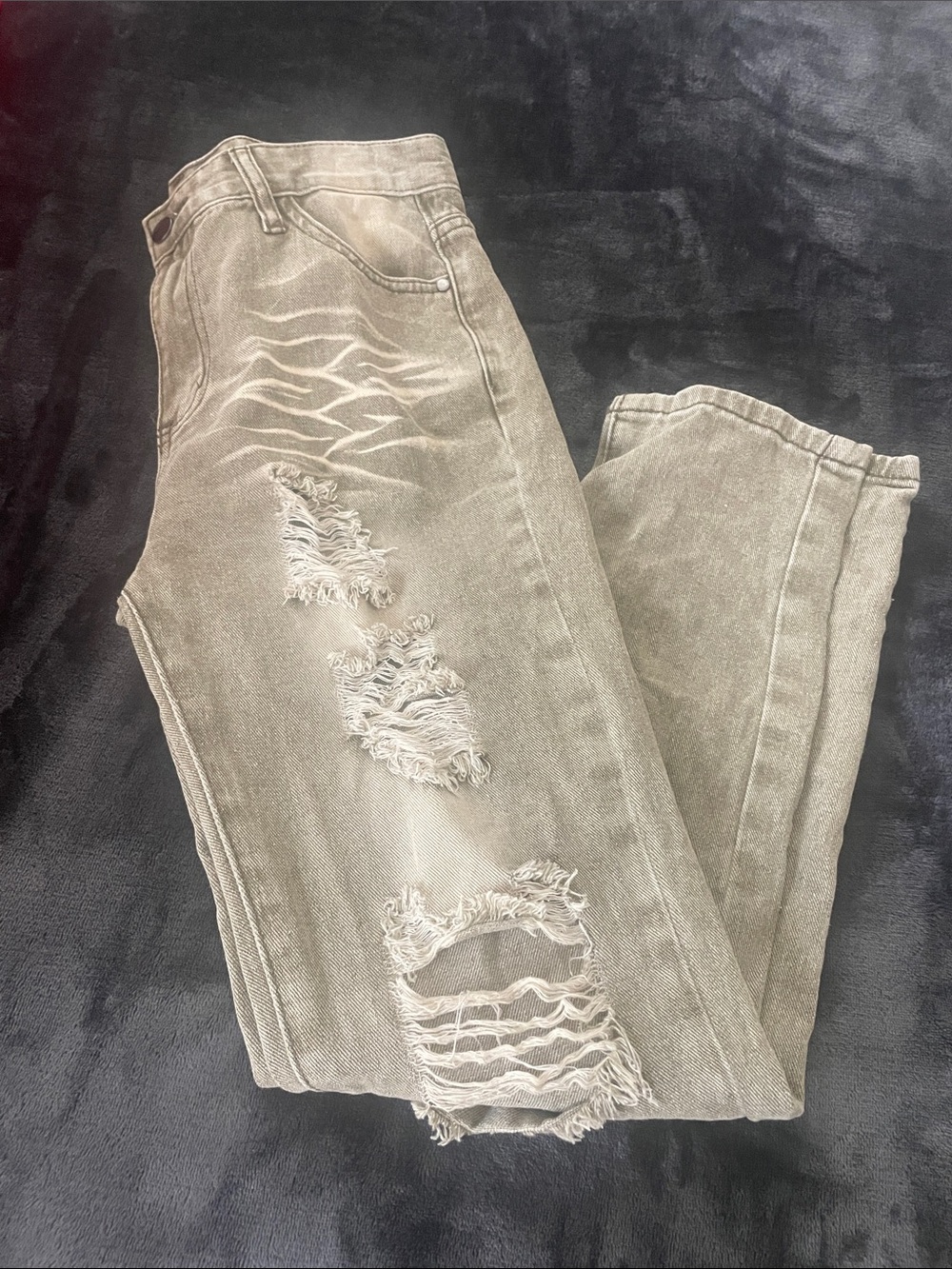Women’s Distressed Grey Ripped Jeans